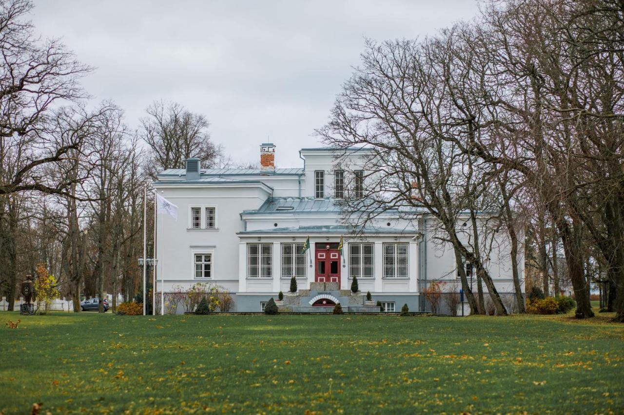 Hotel Saka Manor Exteriér fotografie
