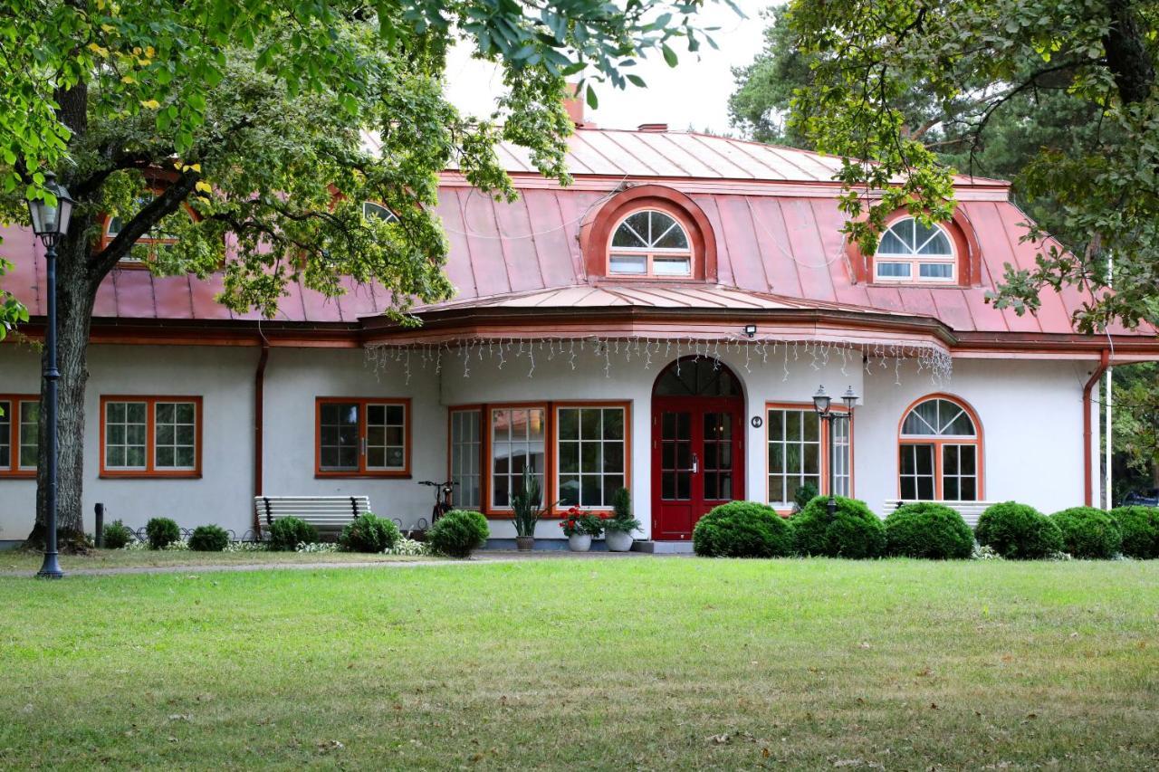 Hotel Saka Manor Exteriér fotografie