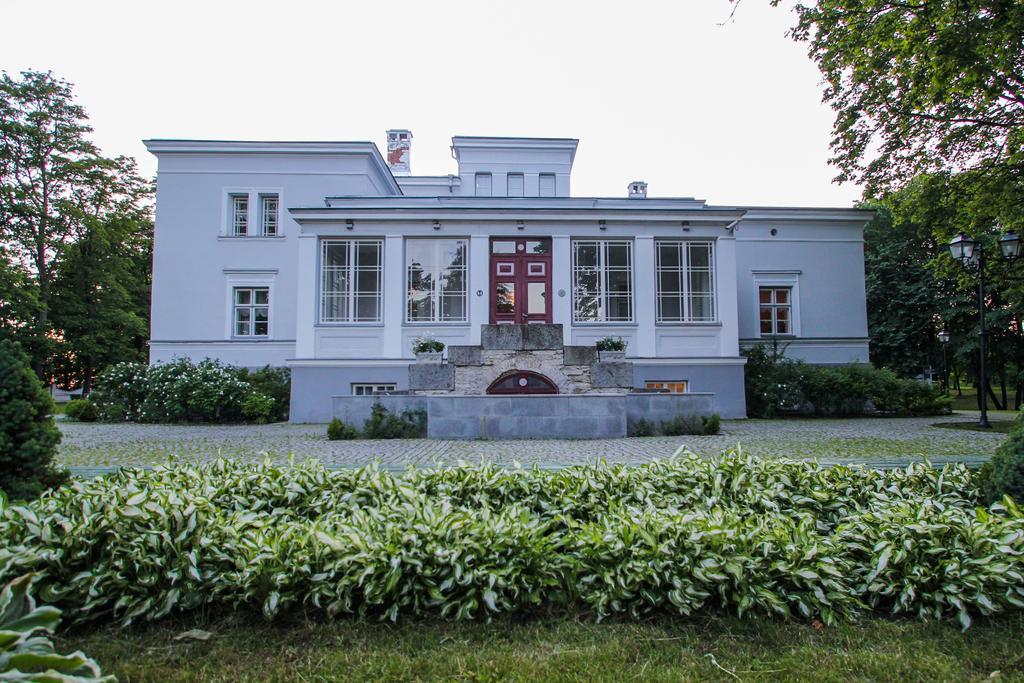 Hotel Saka Manor Exteriér fotografie